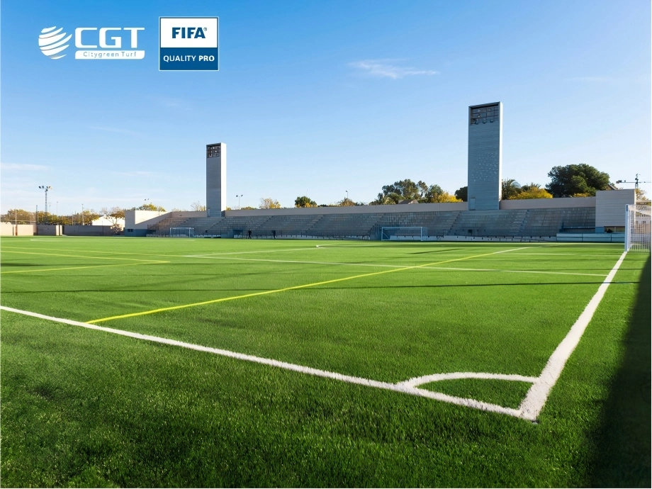 مشروع ملعب كرة قدم صناعي من نوع CGT FIFA Quality Pro في إسبانيا